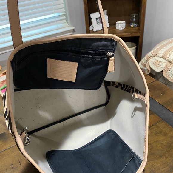 Coach bag - Picture 2 of 3